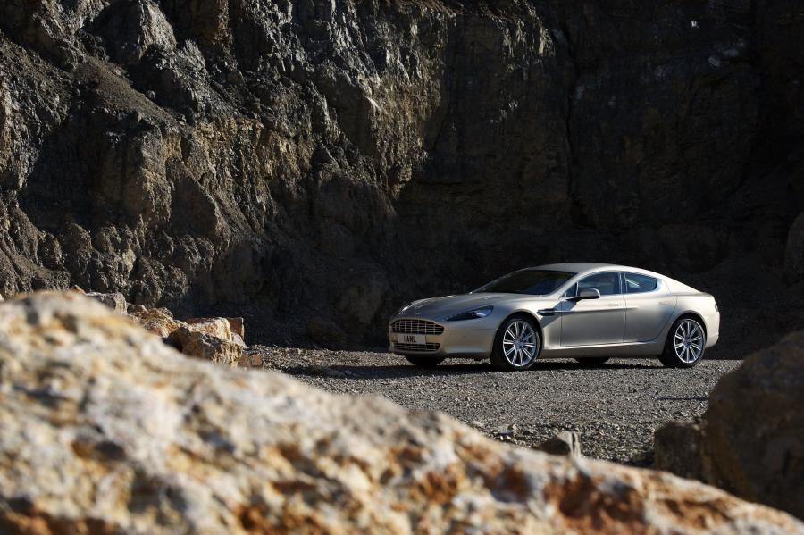  Aston Martin Rapide 2010 года  (фото 20 из 190)